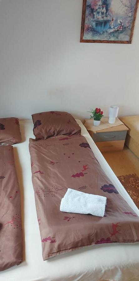 Отель Kekturas-Tora Nyilo Badacsonyi Privat Berlemeny Бадачоньтомай Экстерьер фото